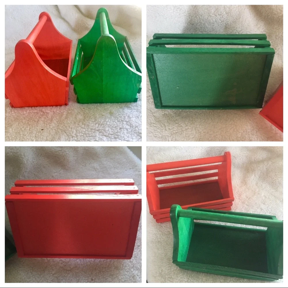 2/$15 🎄2 Wood Baskets with Handles